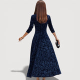 Jillian – Elegancka sukienka z weluru