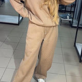 Adela - Diamond Zestaw sweter i spodnie