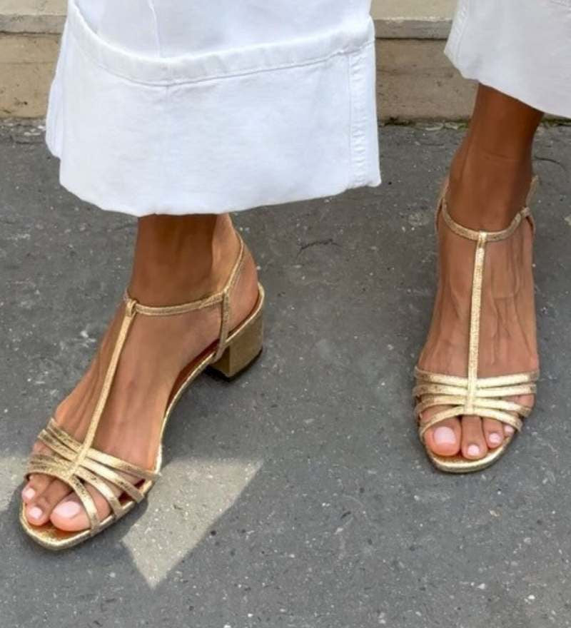 Natálie | Złote sandały codziennej elegancji