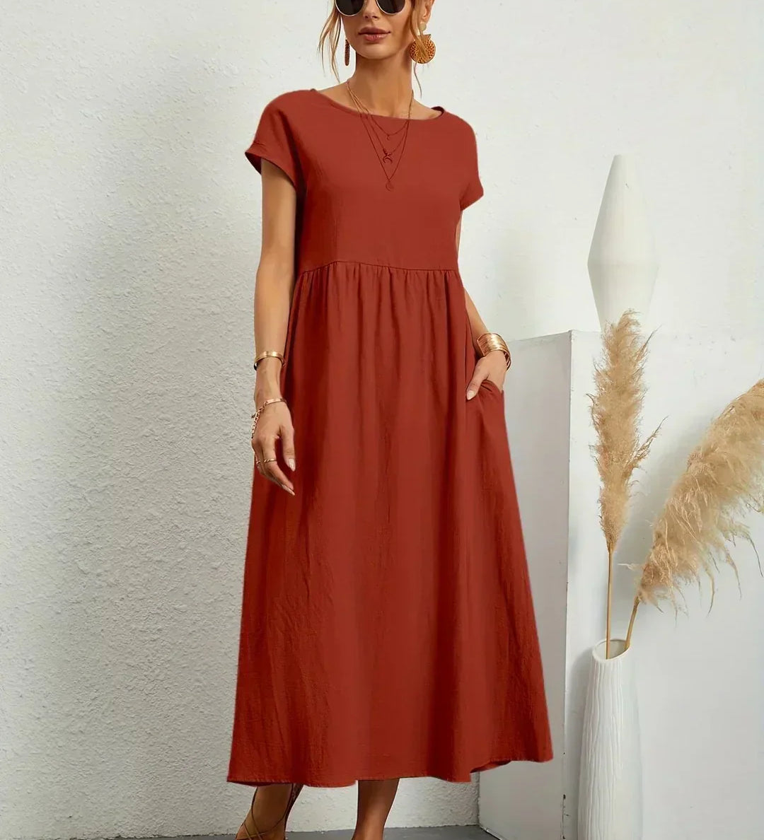 Gabrielle™ — Elegancka, midi sukienka o swobodnym kroju