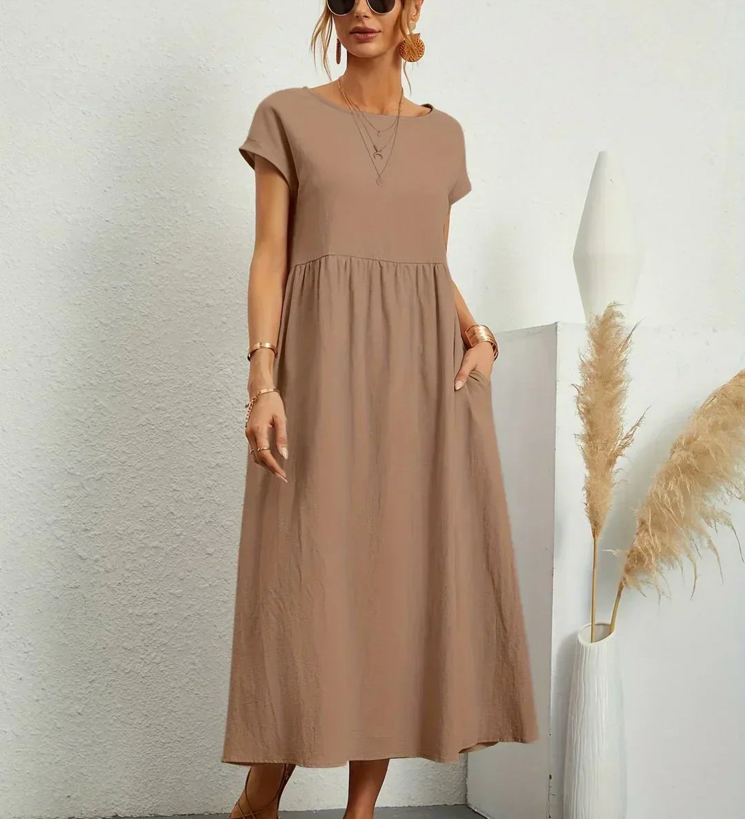 Gabrielle™ — Elegancka, midi sukienka o swobodnym kroju