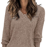 Faeryn – Lekki sweter z dekoltem w serek