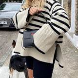 Kiara – Sweter w paski z wysokim dekoltem
