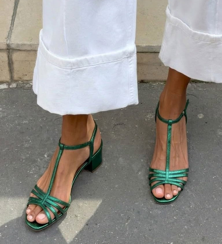 Natálie | Złote sandały codziennej elegancji