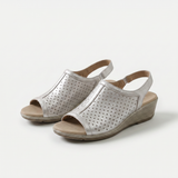 Hazel – Lśniąca elegancja w metalicznym platynie