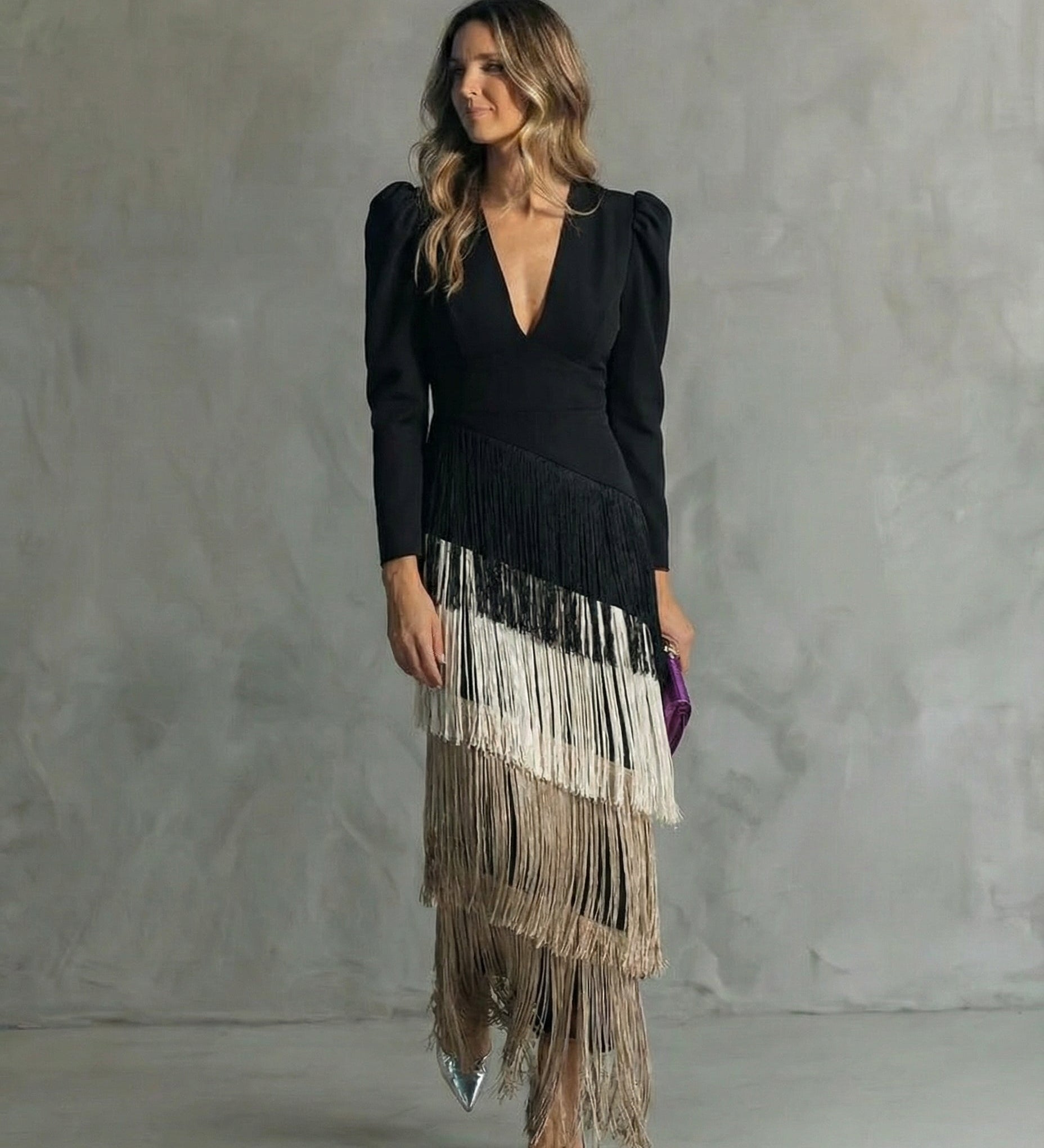 Clara™ | Elegancka sukienka midi z frędzlami